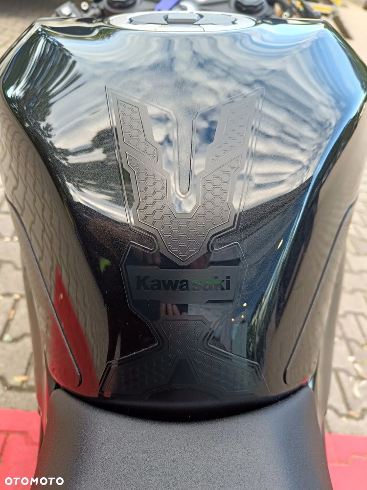 Kawasaki ZX - 19