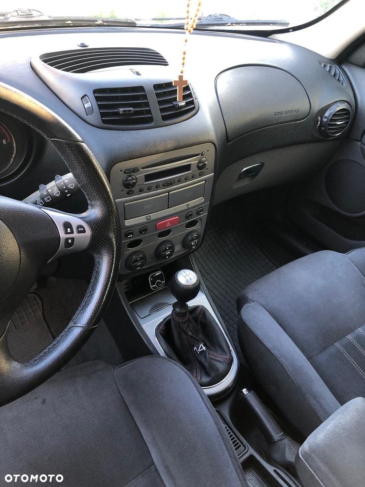 Alfa Romeo 147 1.9 JTD 8V Progression - 8