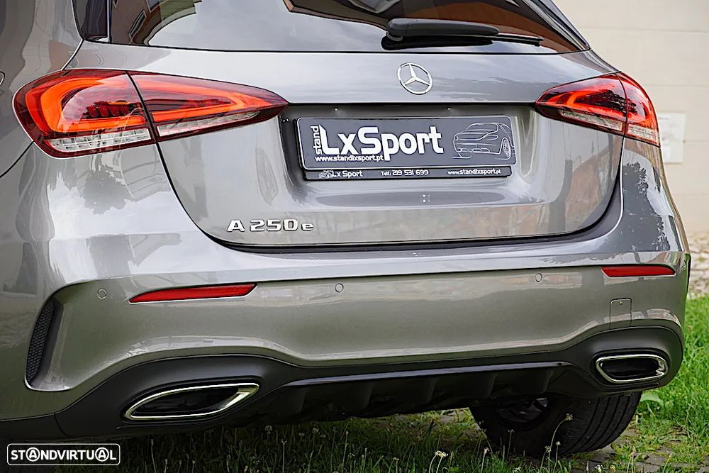 Mercedes-Benz A 250 e AMG Line - 15