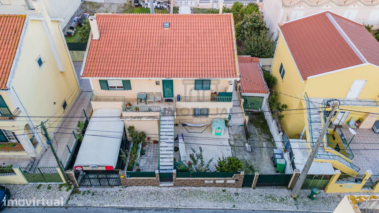 Moradia Multifamiliar - Potencial 4 apartamentos! - Grande imagem: 2/29