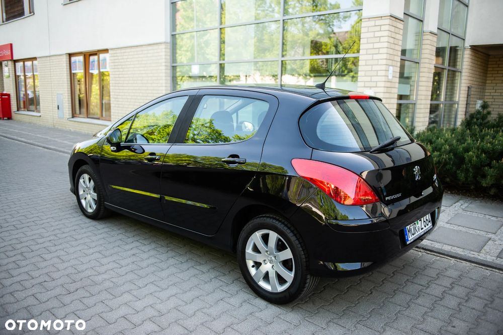 Peugeot 308 HDi FAP 135 Platinum - 4