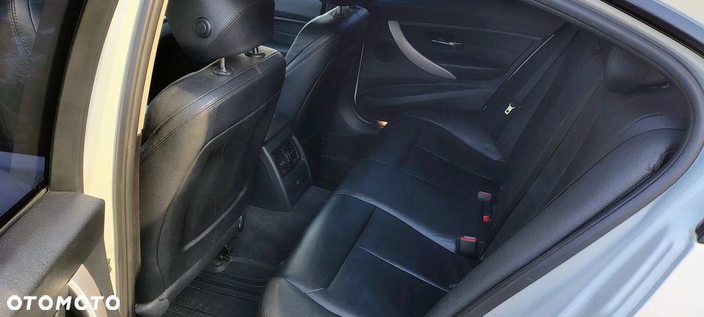 BMW Seria 3 318d - 6