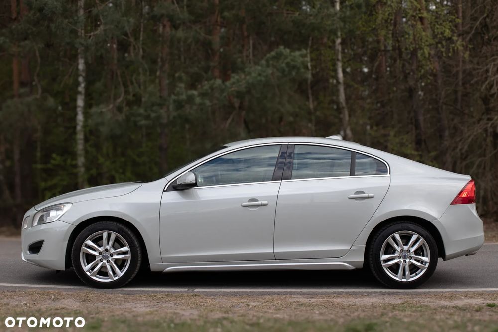 Volvo S60 D3 Momentum - 19