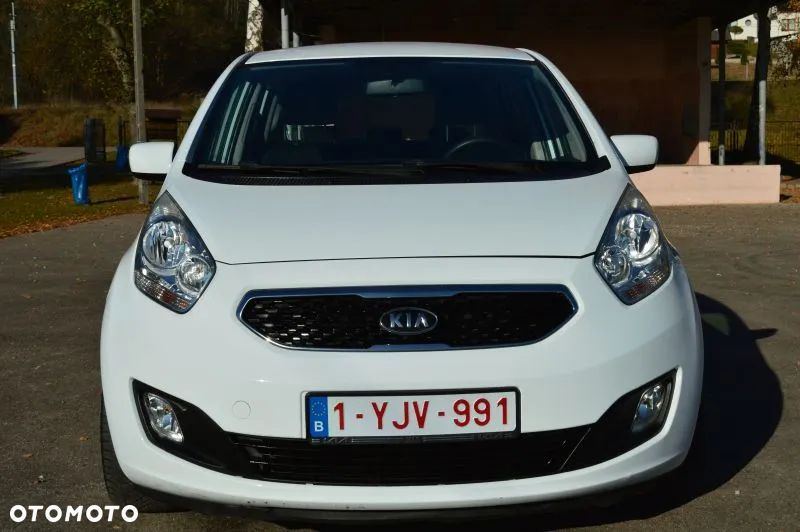 Kia Venga - 12