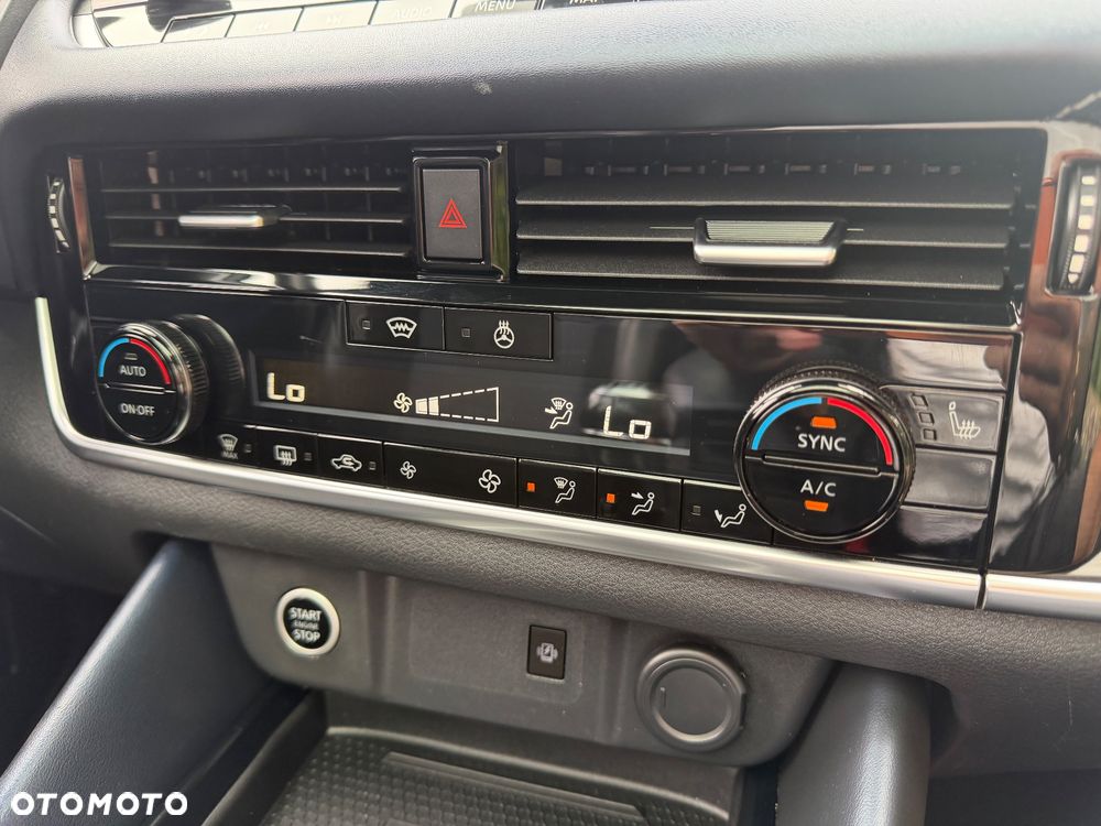 Nissan Qashqai 1.3 DIG-T MHEV Tekna - 33