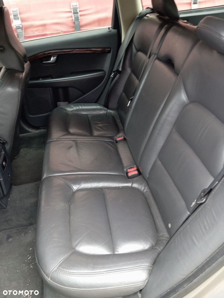 Volvo V70 - 8