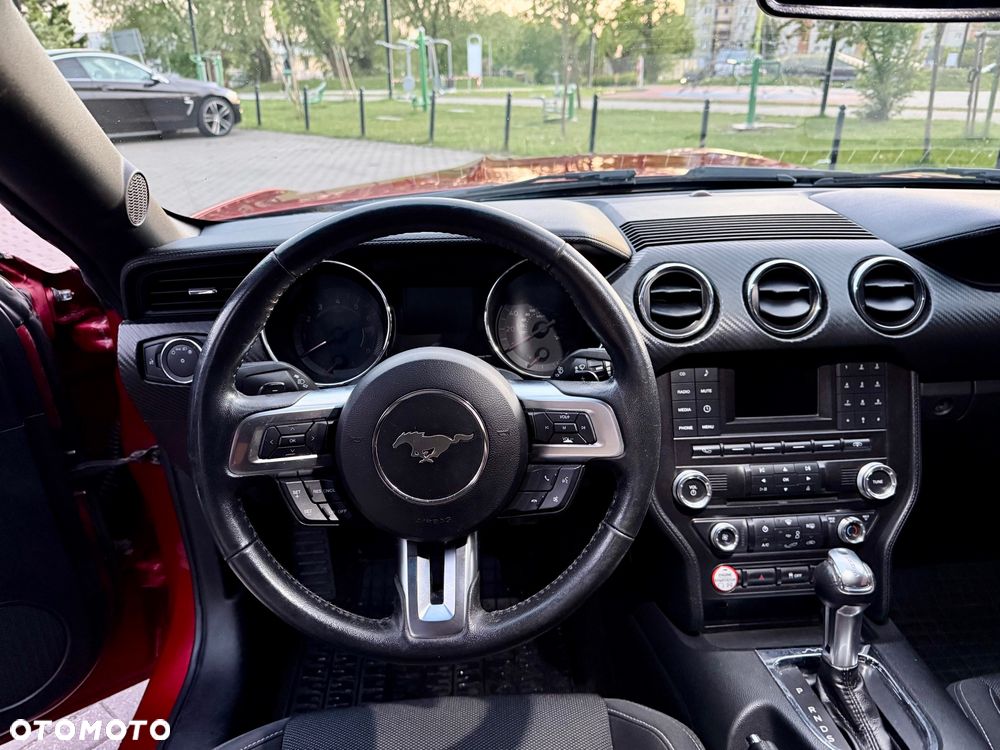 Ford Mustang - 11