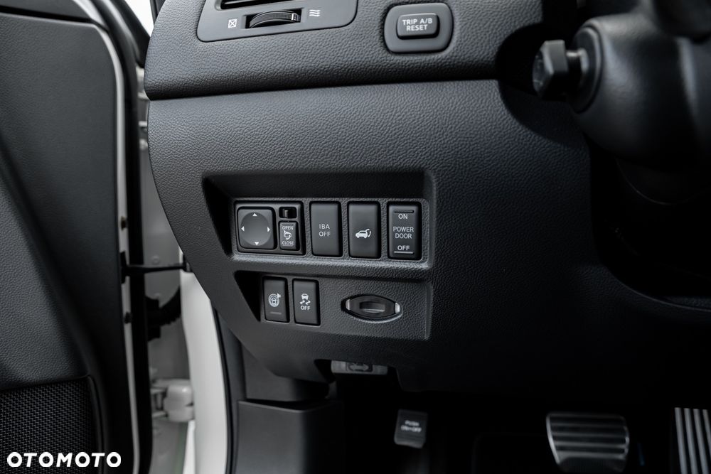 Infiniti QX70 3.0d S - 28