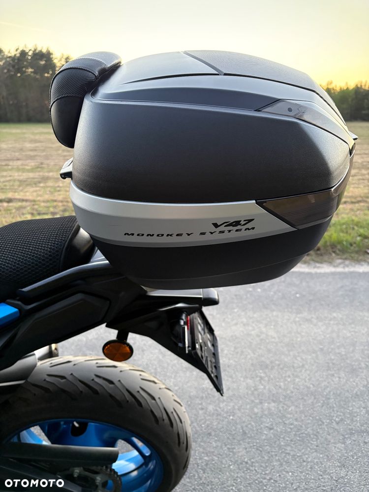 Suzuki GSX 1000 - 15