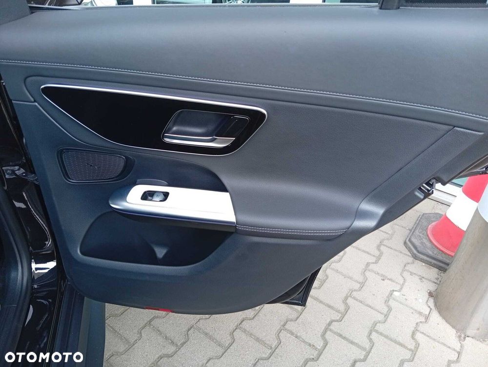Mercedes-Benz GLC 220 d mHEV 4-Matic AMG Line - 32