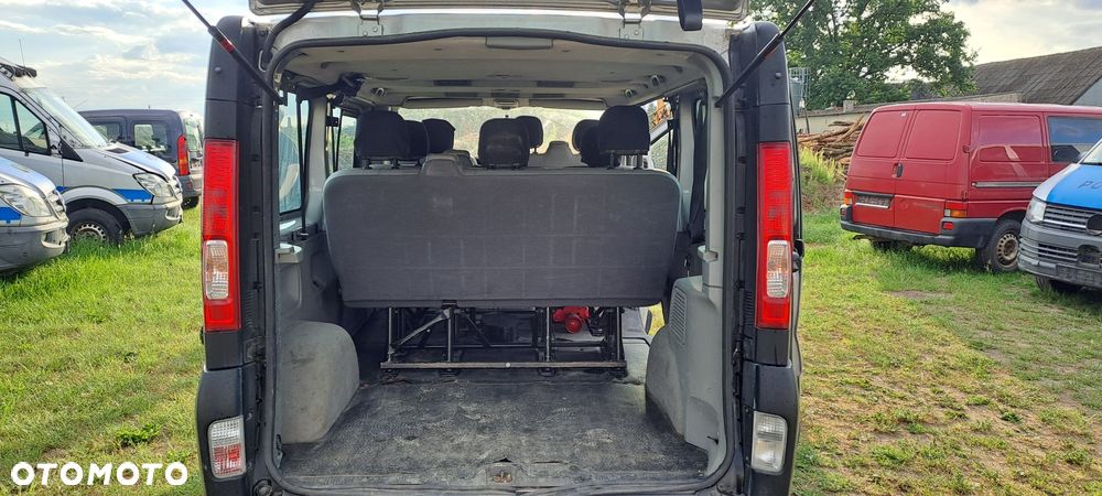 Opel Vivaro - 8