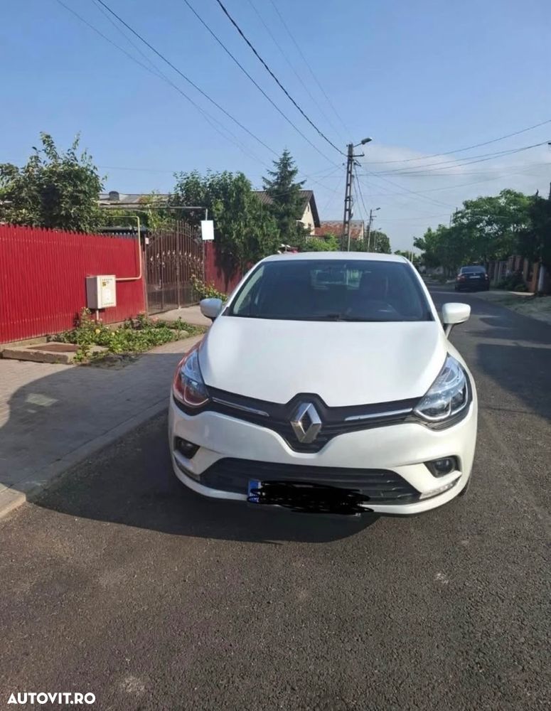 Renault Clio - 1