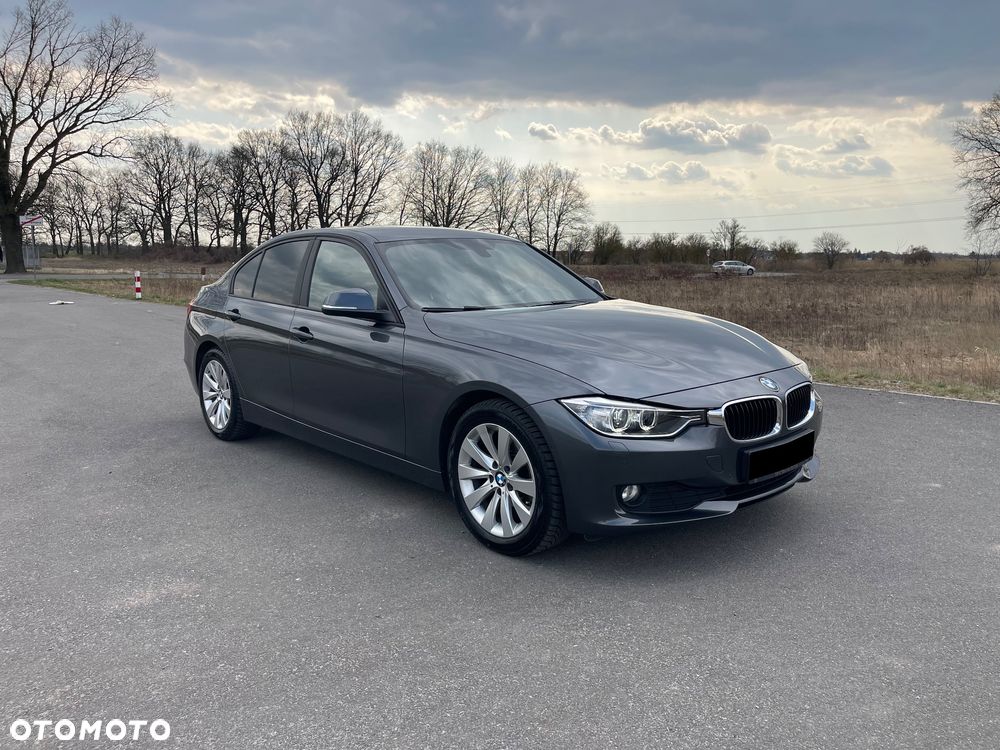 BMW Seria 3 320i - 7