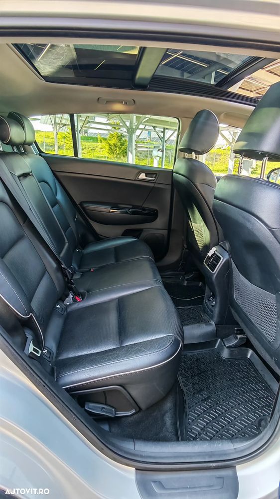 Kia Sportage 2.0 CRDI 184 AWD Aut. Spirit - 32