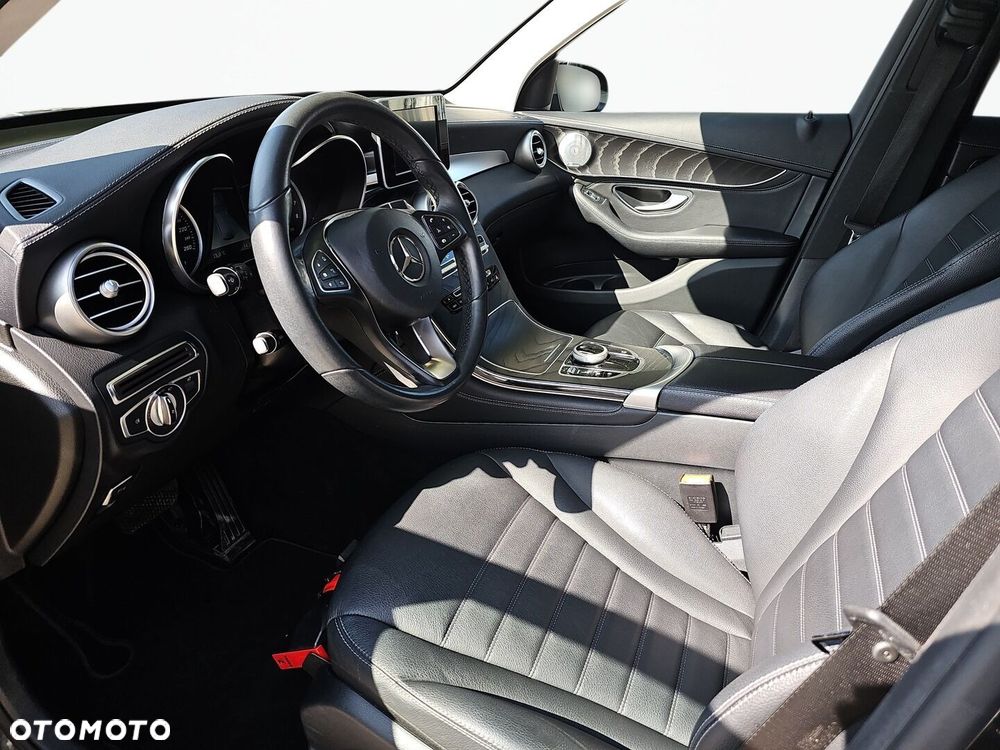 Mercedes-Benz GLC 250 4-Matic - 15