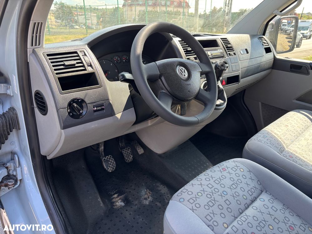 Volkswagen Transporter - 12