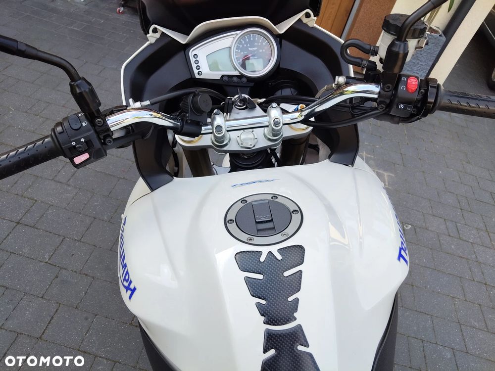 Triumph Tiger - 7