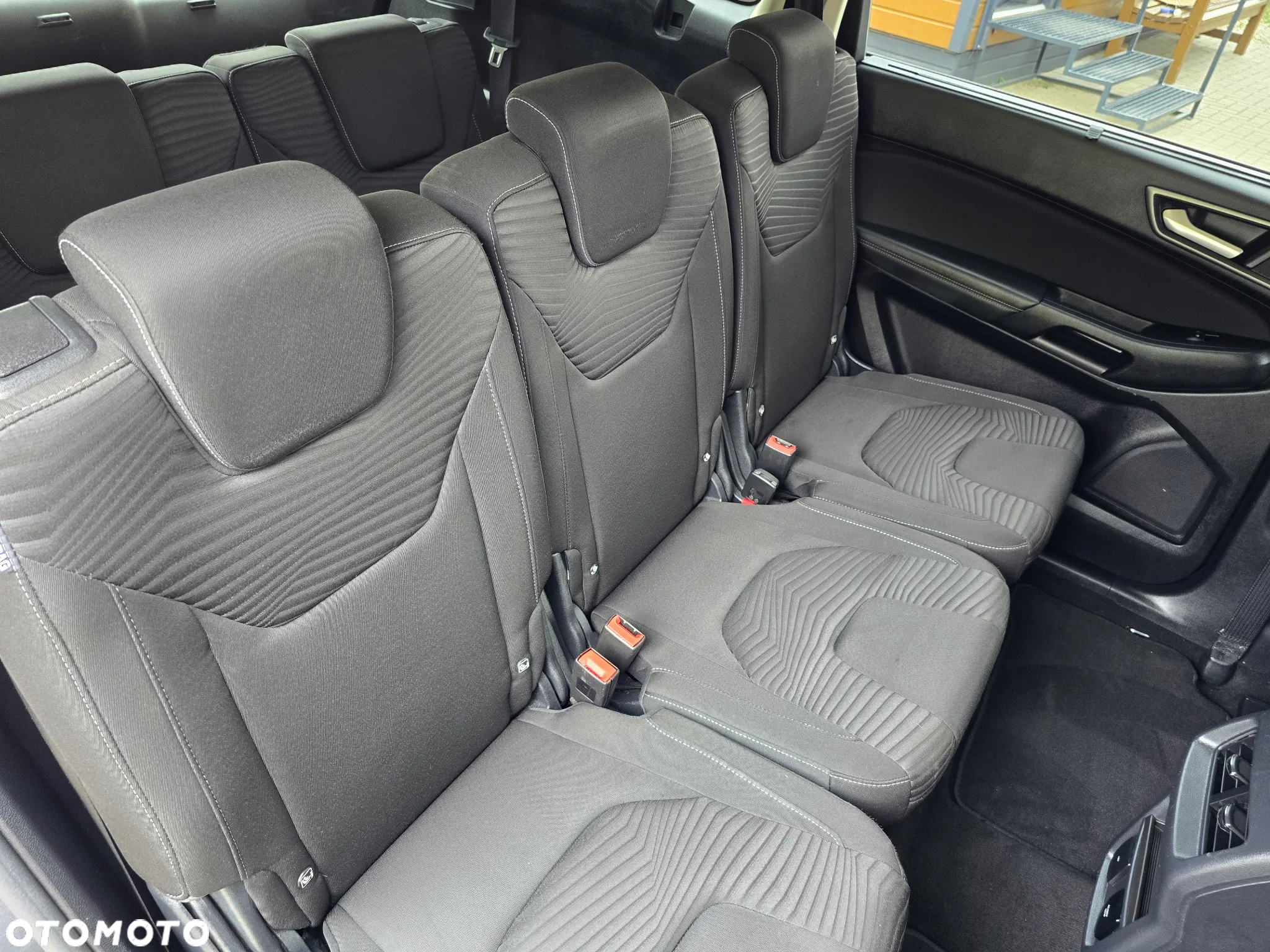 Ford S-Max - 17