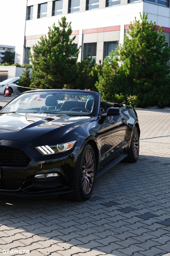 Ford Mustang 3.7 V6 - 1