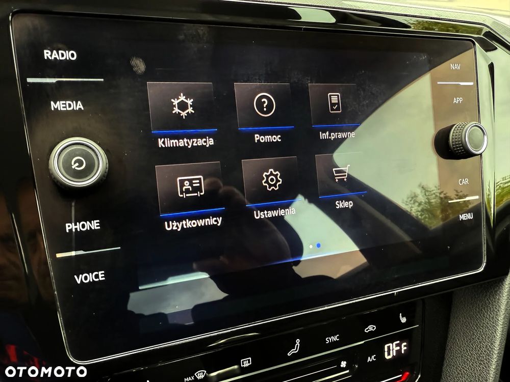 Volkswagen Passat 1.5 TSI EVO Elegance - 26