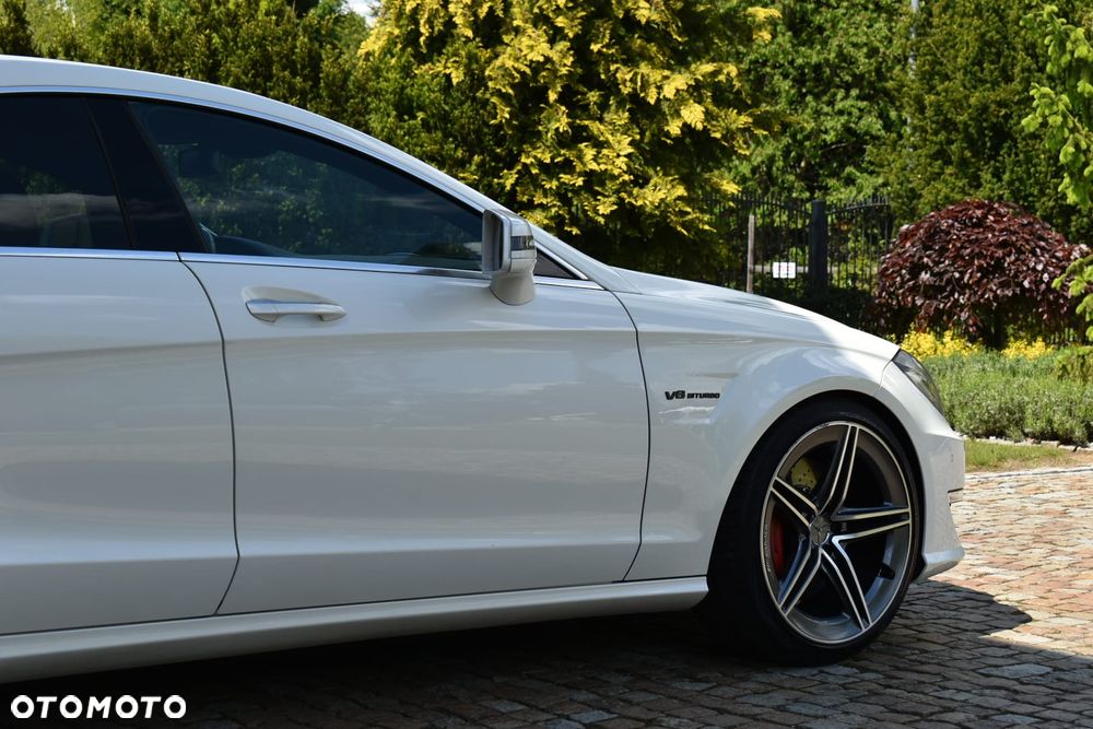 Mercedes-Benz CLS 63 AMG AMG SPEEDSHIFT MCT - 17