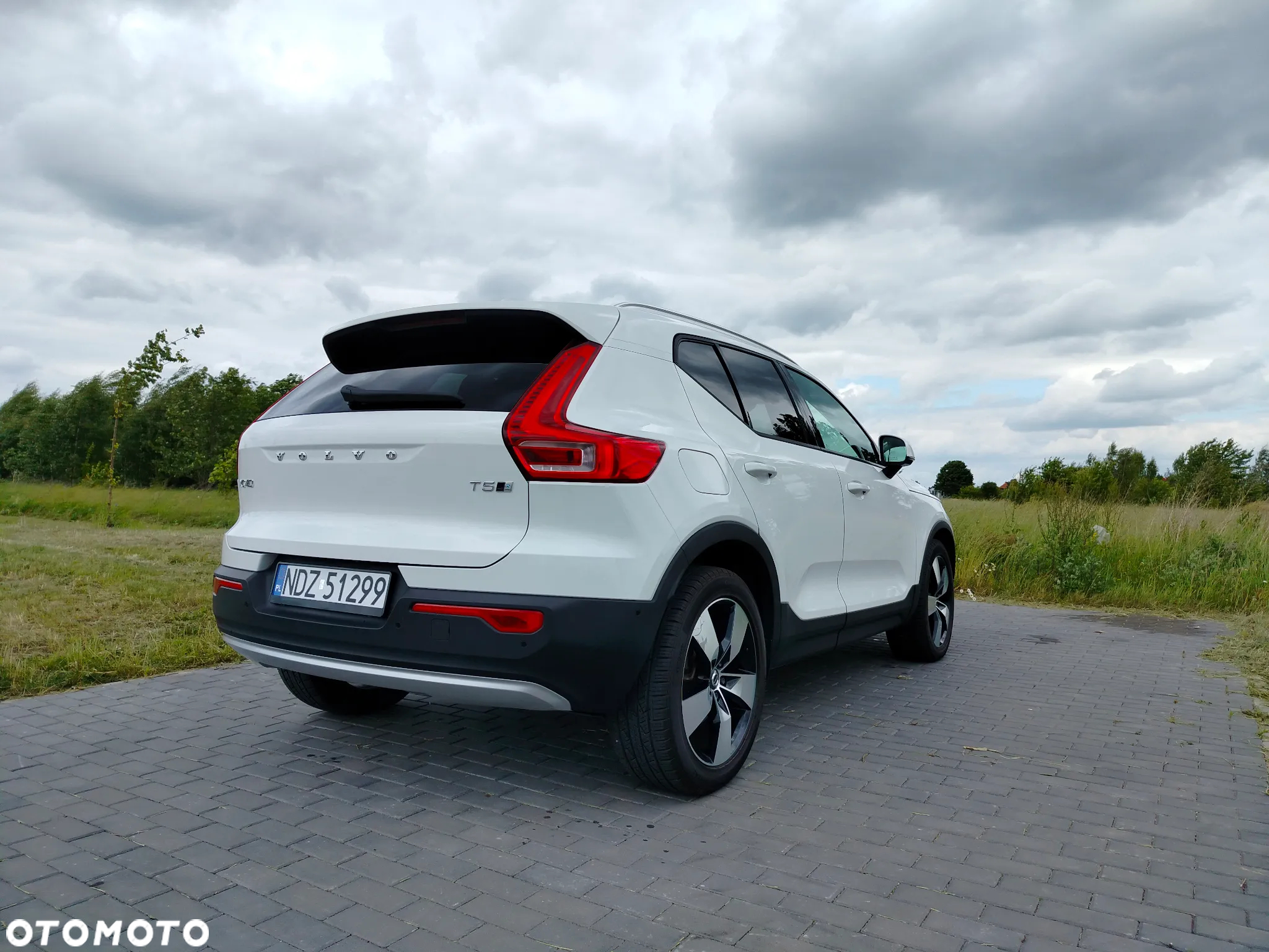 Volvo XC 40 T5 AWD Momentum Pro - 3