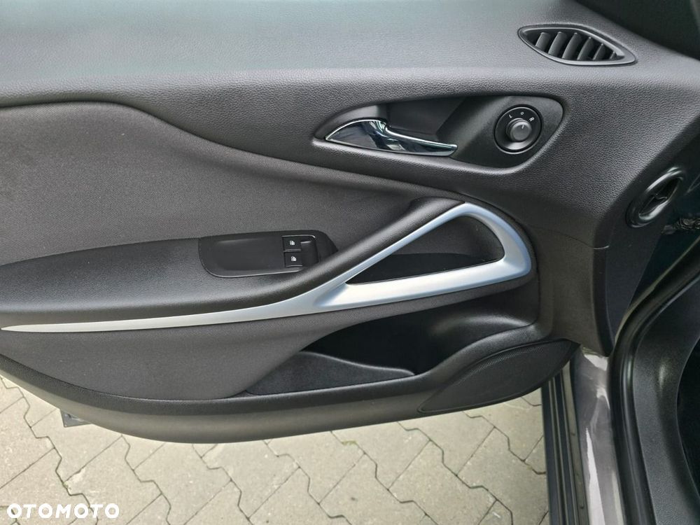 Opel Zafira - 35