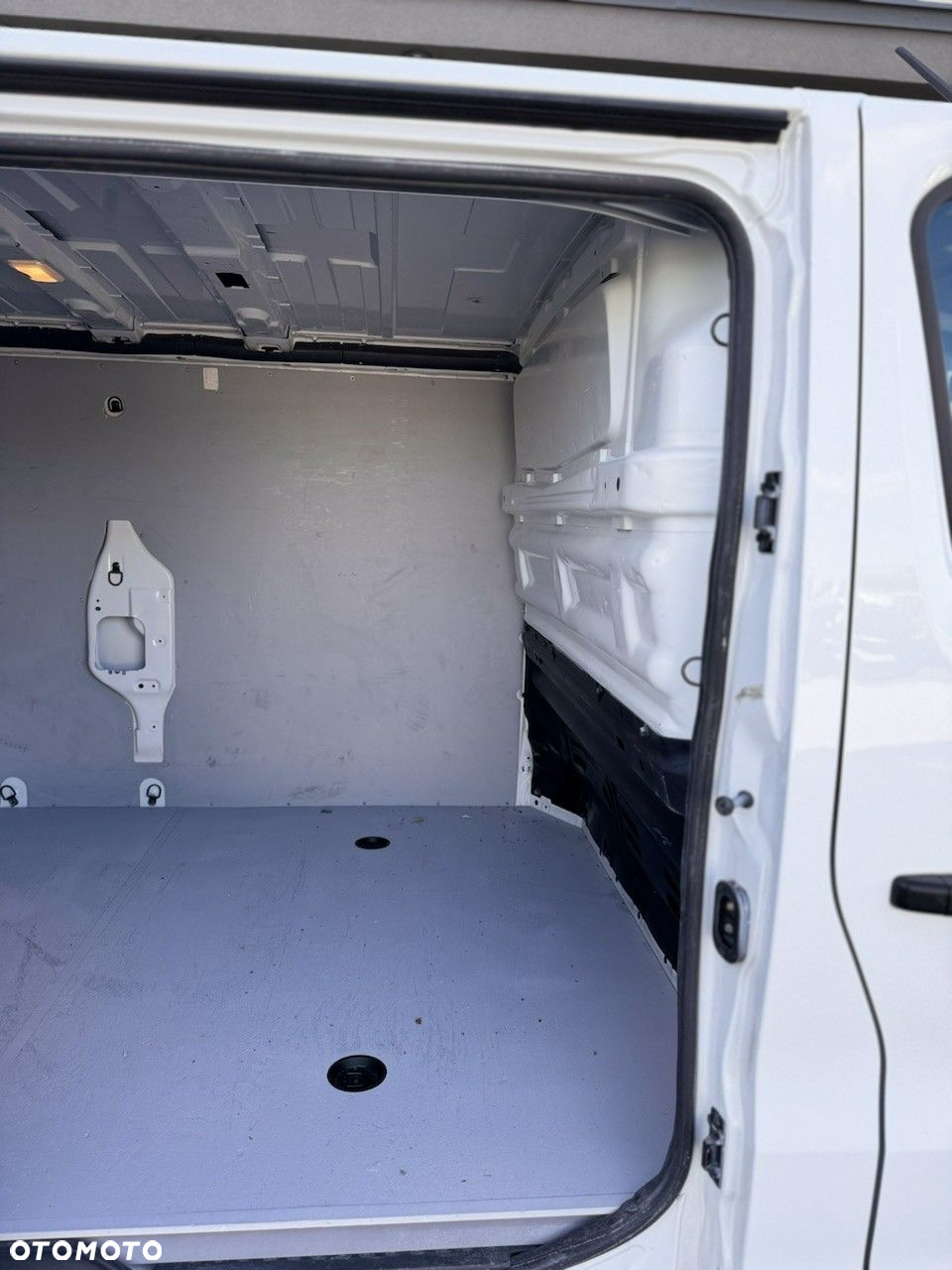 Renault Trafic - 12