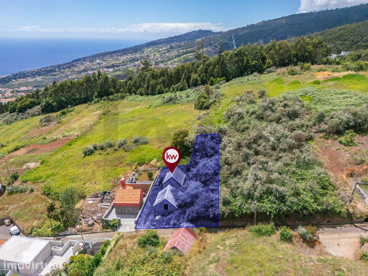 Terreno com 2 palheiros - Grande imagem: 4/16