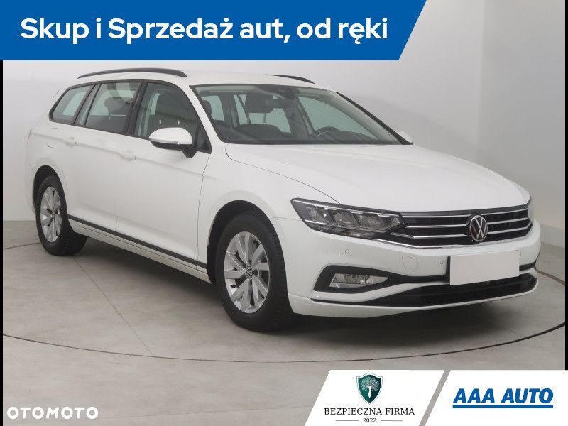 Volkswagen Passat - 2