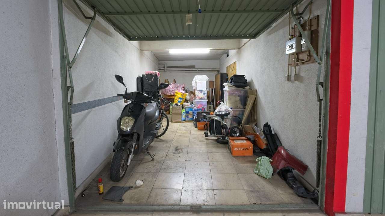 Garagem fechada com 21 m2 - Grande imagem: 2/9