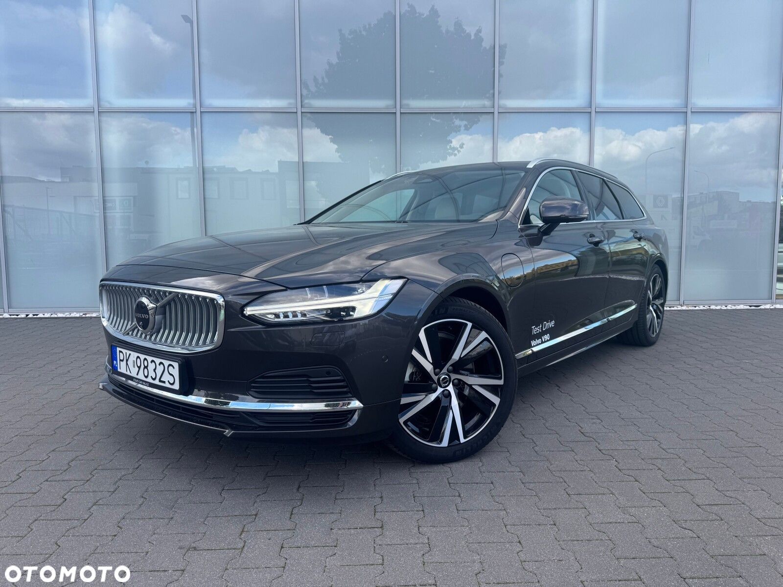 Volvo V90 - 1