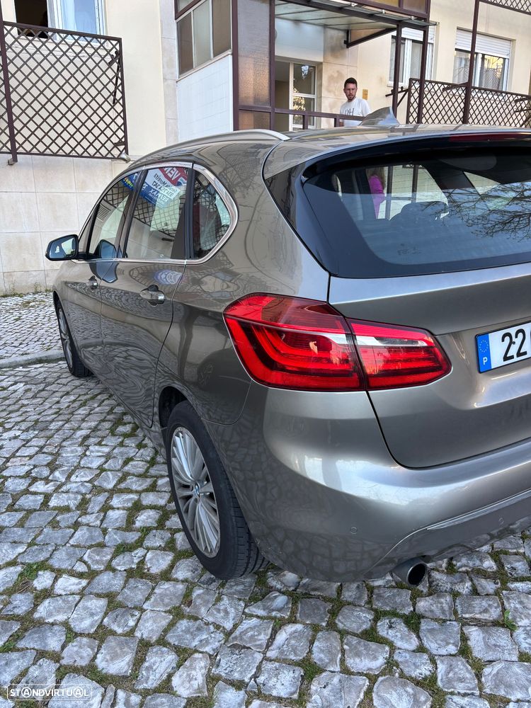 BMW 216 Active Tourer d Line Luxury Auto - 4