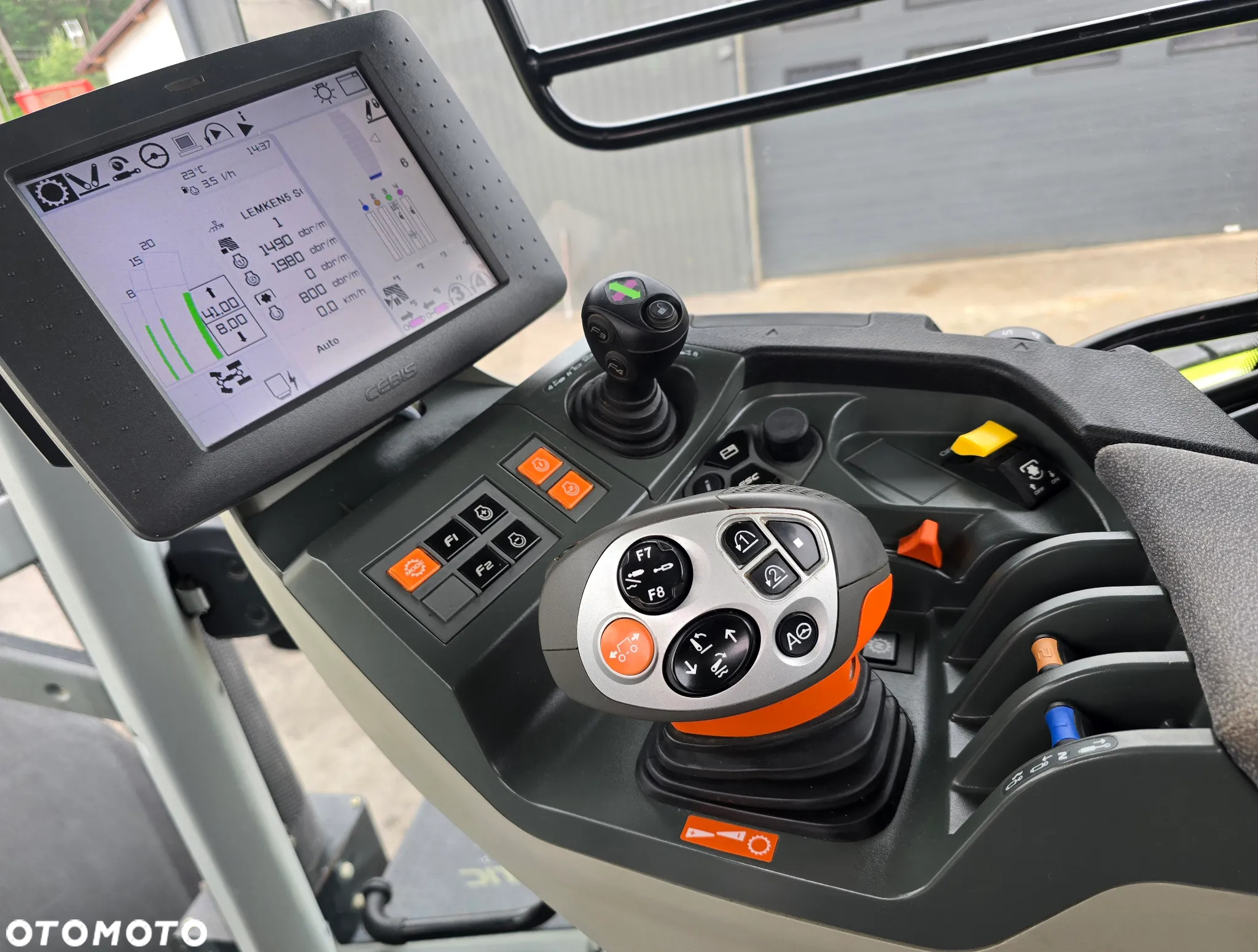Claas Arion 630 Cematic - 11