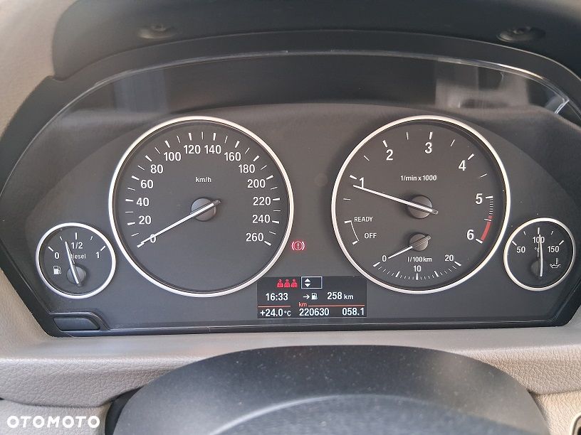 BMW Seria 3 320d xDrive DPF Edition Sport - 18