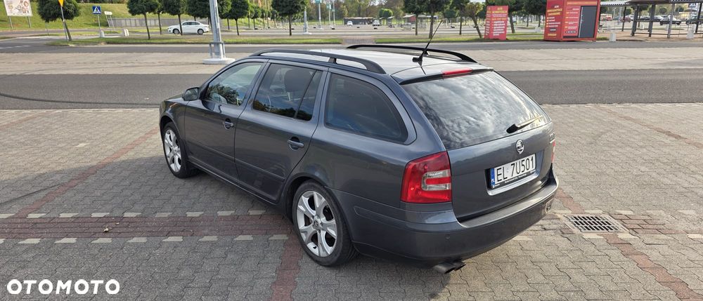 Skoda Octavia 1.8 T FSI Elegance - 8