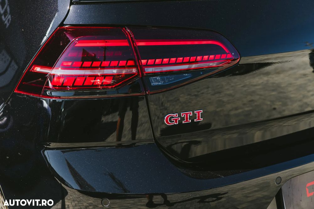 Volkswagen Golf 2.0 TSI DSG GTI - 16