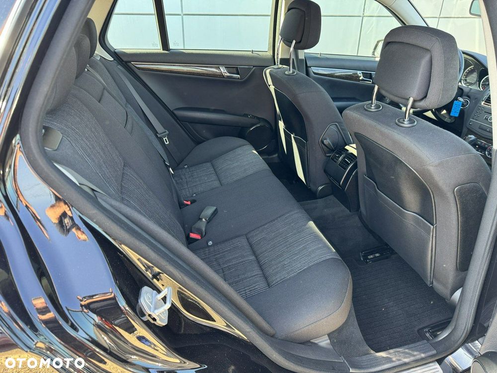 Mercedes-Benz Klasa C - 21