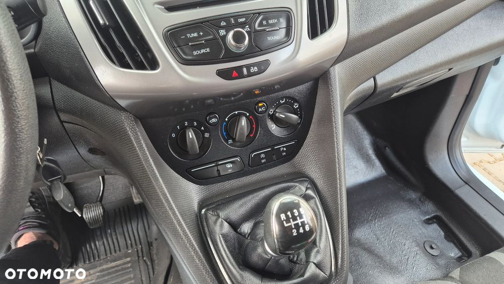 Ford Transit Connect II - 21