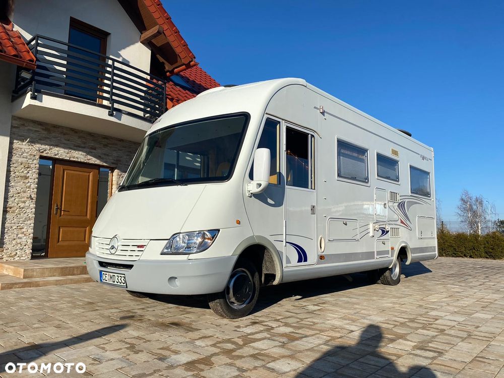 Mercedes-Benz Sprinter - 1