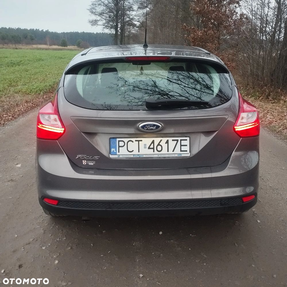 Ford Focus 1.6 TDCi DPF Titanium - 9