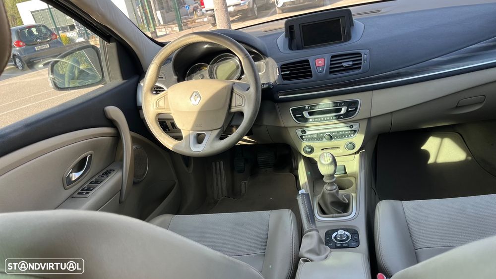 Renault Mégane Sport Tourer - 7