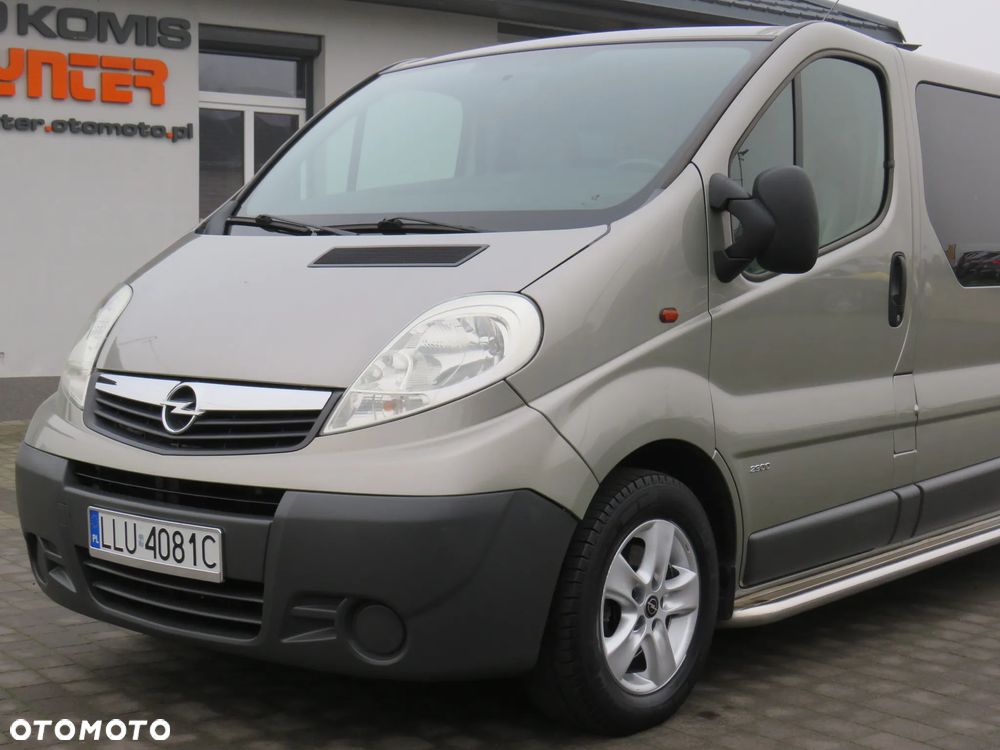 Opel Vivaro Long 2.5CDTI 145Ps *Brygadówka 6 osób*Automat* - 6