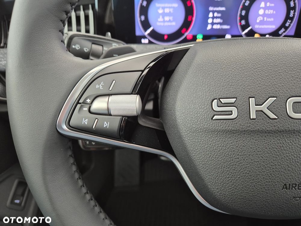 Skoda Superb 2.0 TDI SCR Selection DSG - 22