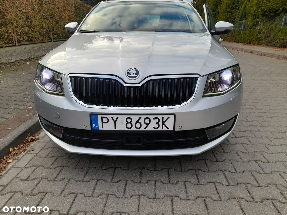 Skoda Octavia 2.0 TDI (Green tec) DSG Joy - 4