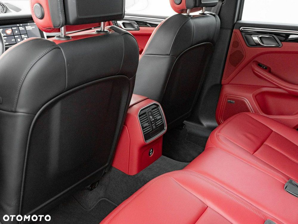 Porsche Macan - 27