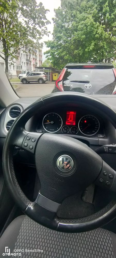Volkswagen Tiguan - 8