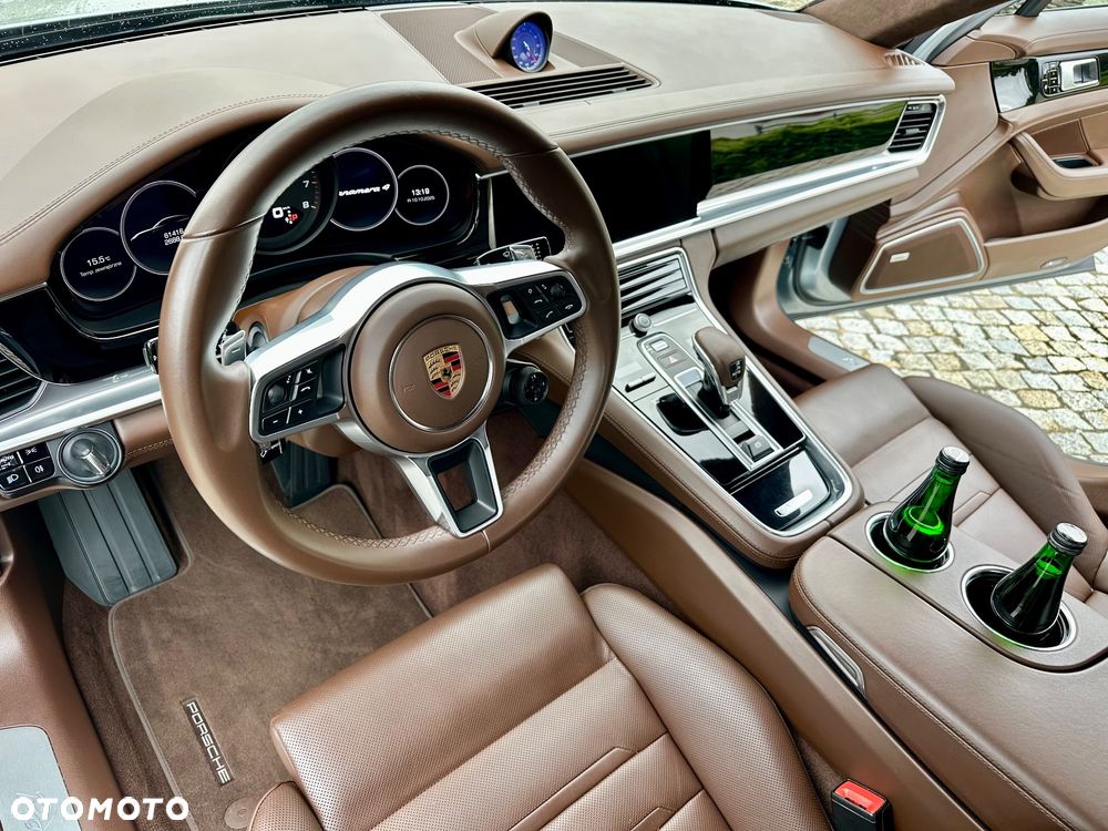 Porsche Panamera 4 - 23
