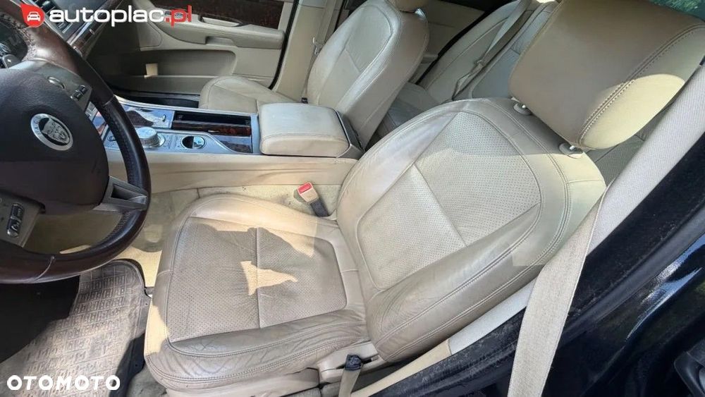 Jaguar XF 2011