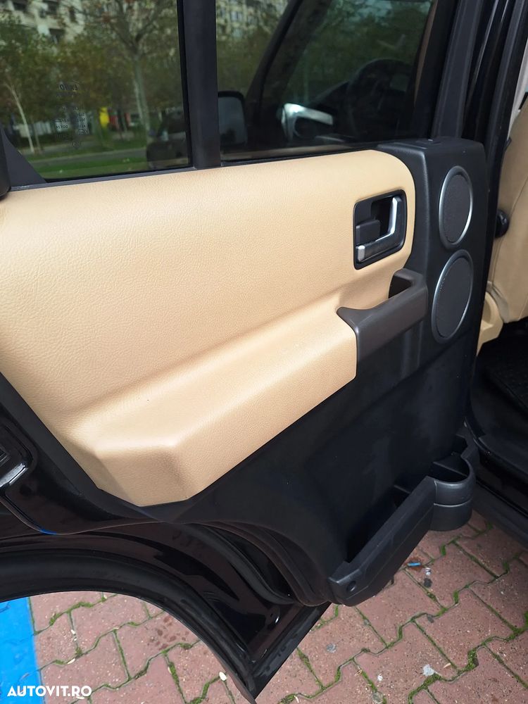 Land Rover Discovery TD 6 HSE - 13